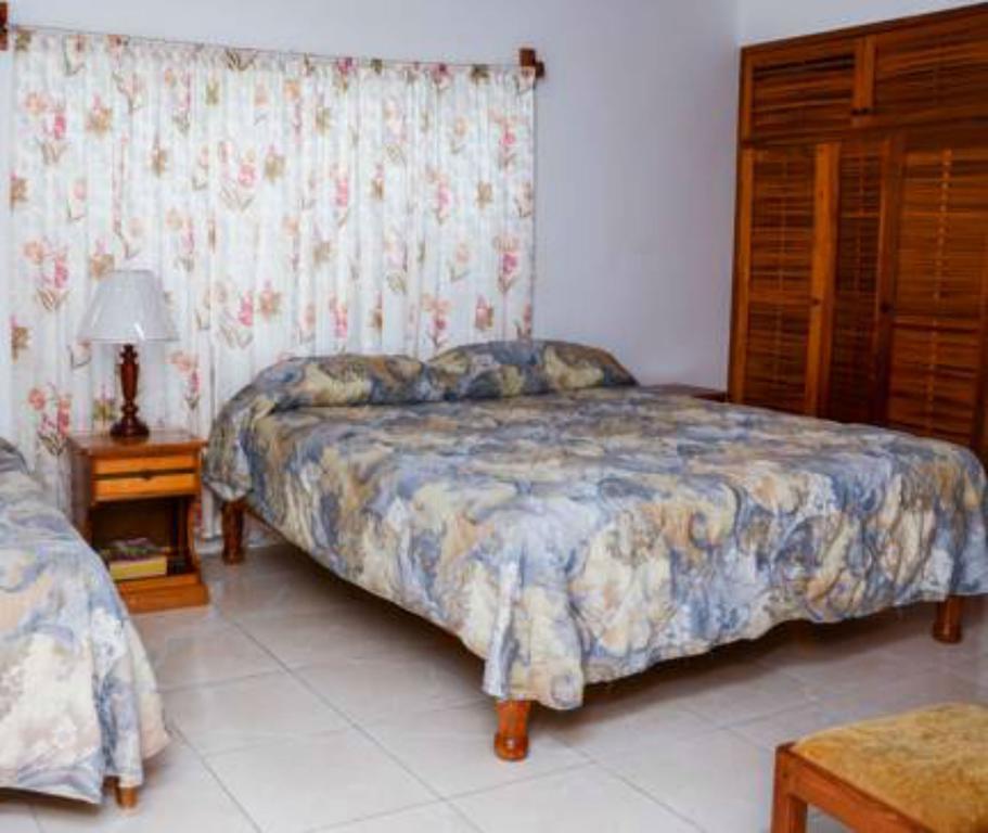 Vanvilla Guest House Negril Exteriör bild